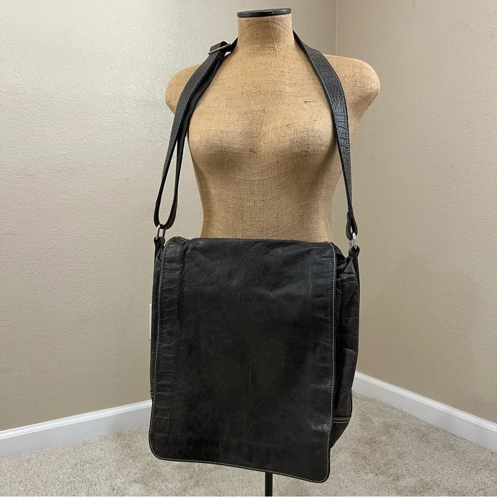 Fossil Leather Messenger LapTop Bag Gray Briefcase Travel Carrying School Carry